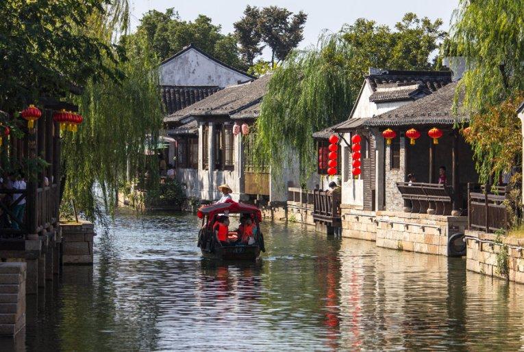 中国5G发展驶入快车道:用户破8亿,技术创新引领全球